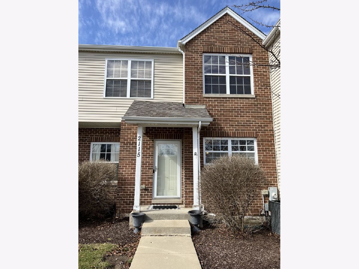 Homes & Townhomes Rented Heron Creek Sycamore Illinois, 2115 Frantum