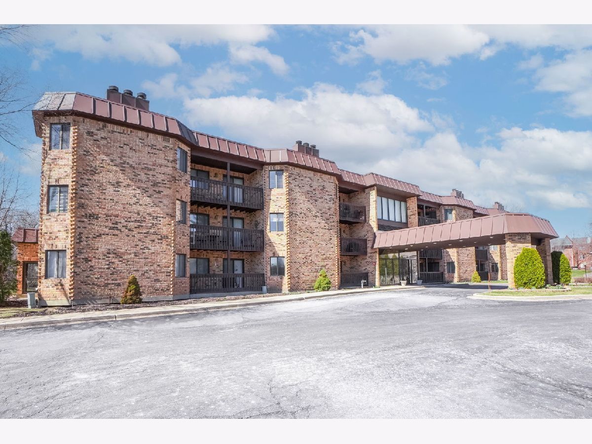 Condominiums Sold Torrey Pines Condominiums Lisle Illinois, 2880 Torrey Pine