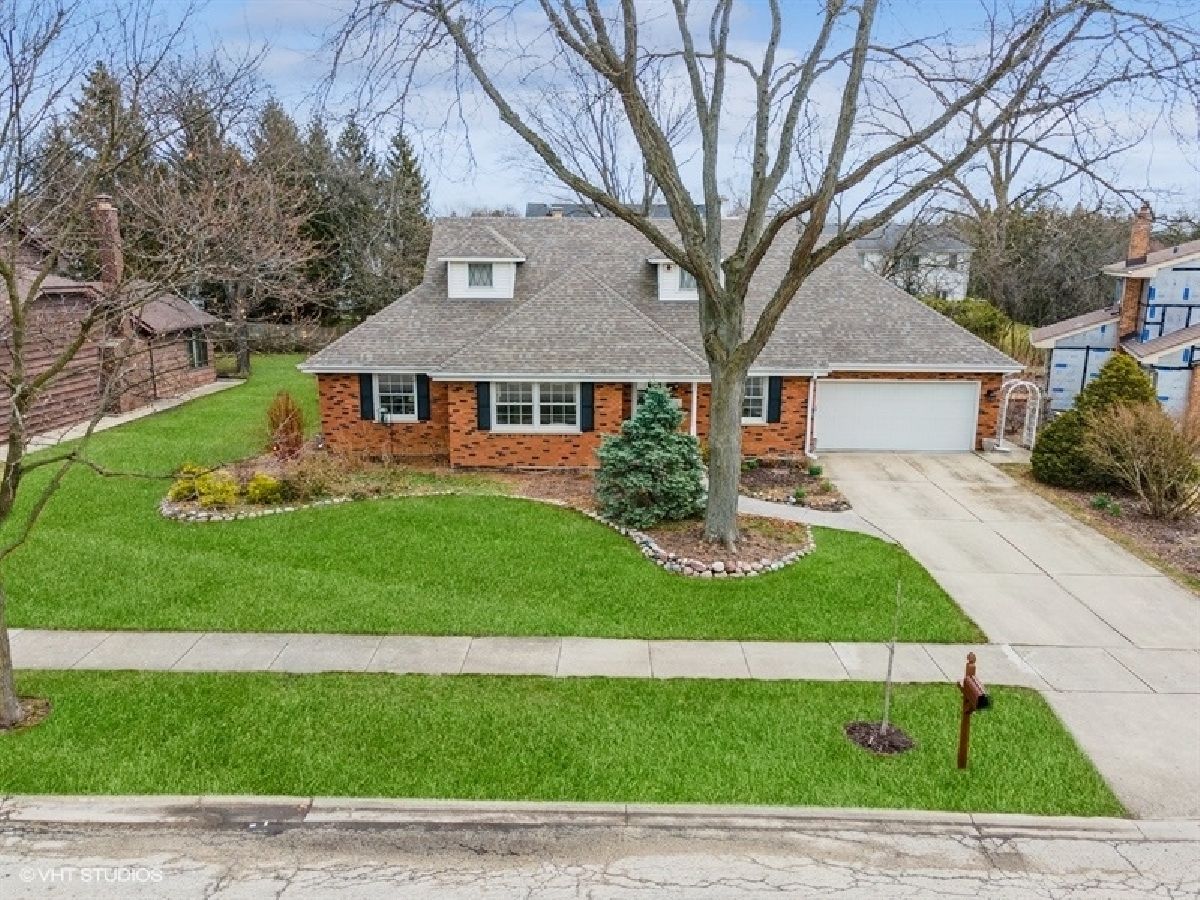 Homes Sold Huntington Northbrook Illinois, 1355 Wessling