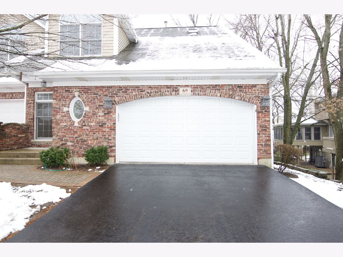 Townhomes Sold Bridgeview Creek West Palatine Illinois, 819 Drew