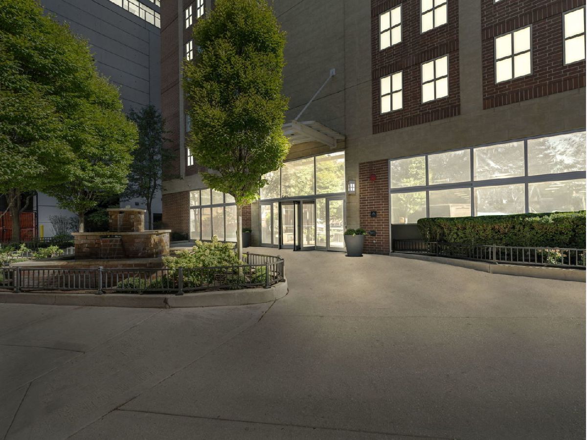Condominiums Sold Admirals Pointe Chicago Illinois, 645 Kingsbury