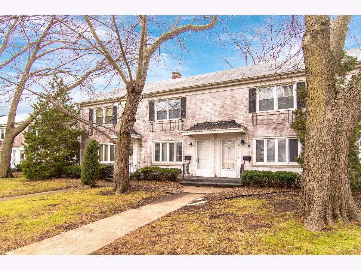 Condos & Townhomes Sold Georgian Townhomes Joliet Illinois, 931 Raynor