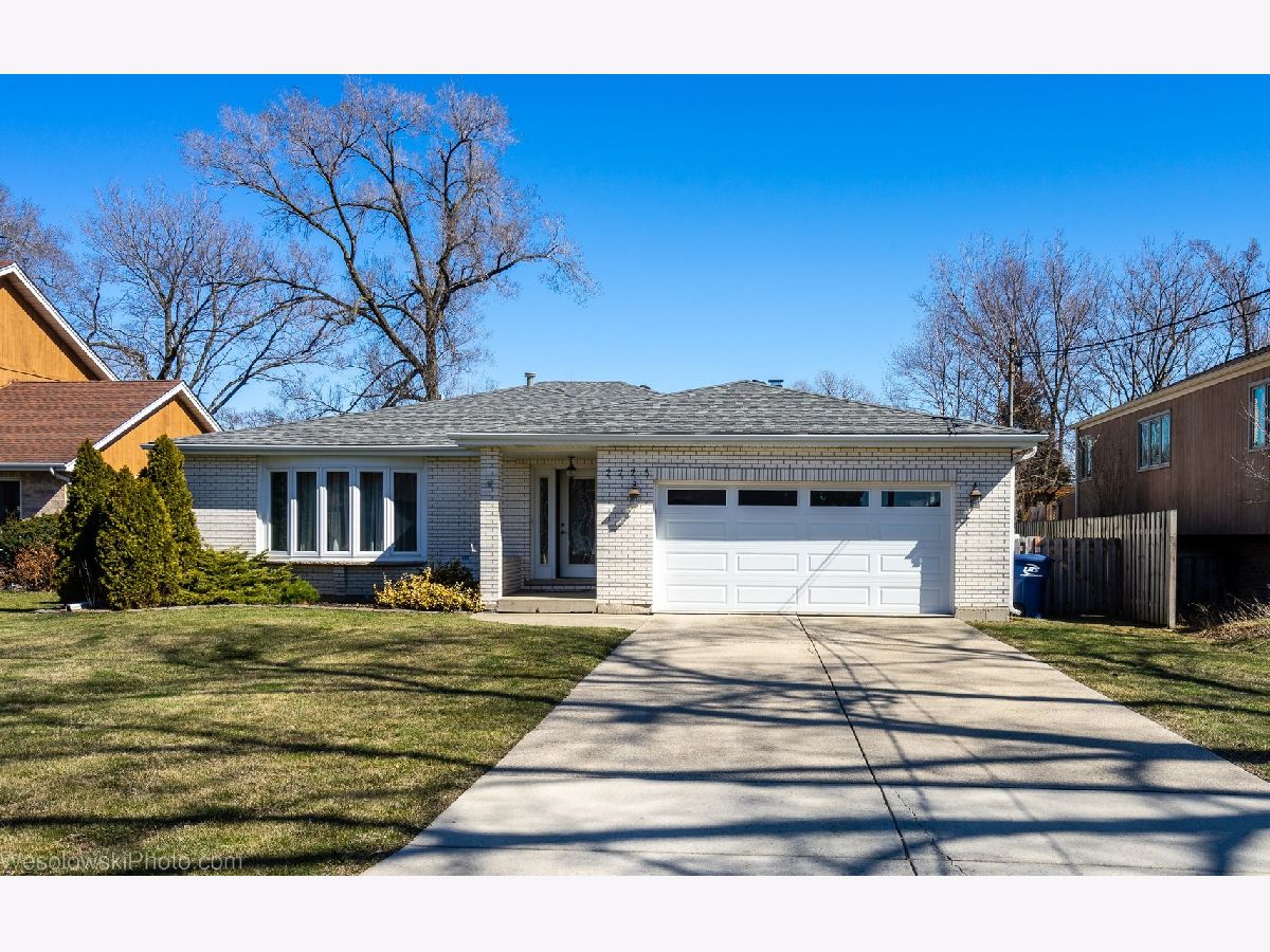 Homes & Townhomes Sold Lake Opeka Des Plaines Illinois, 2225 Elmira