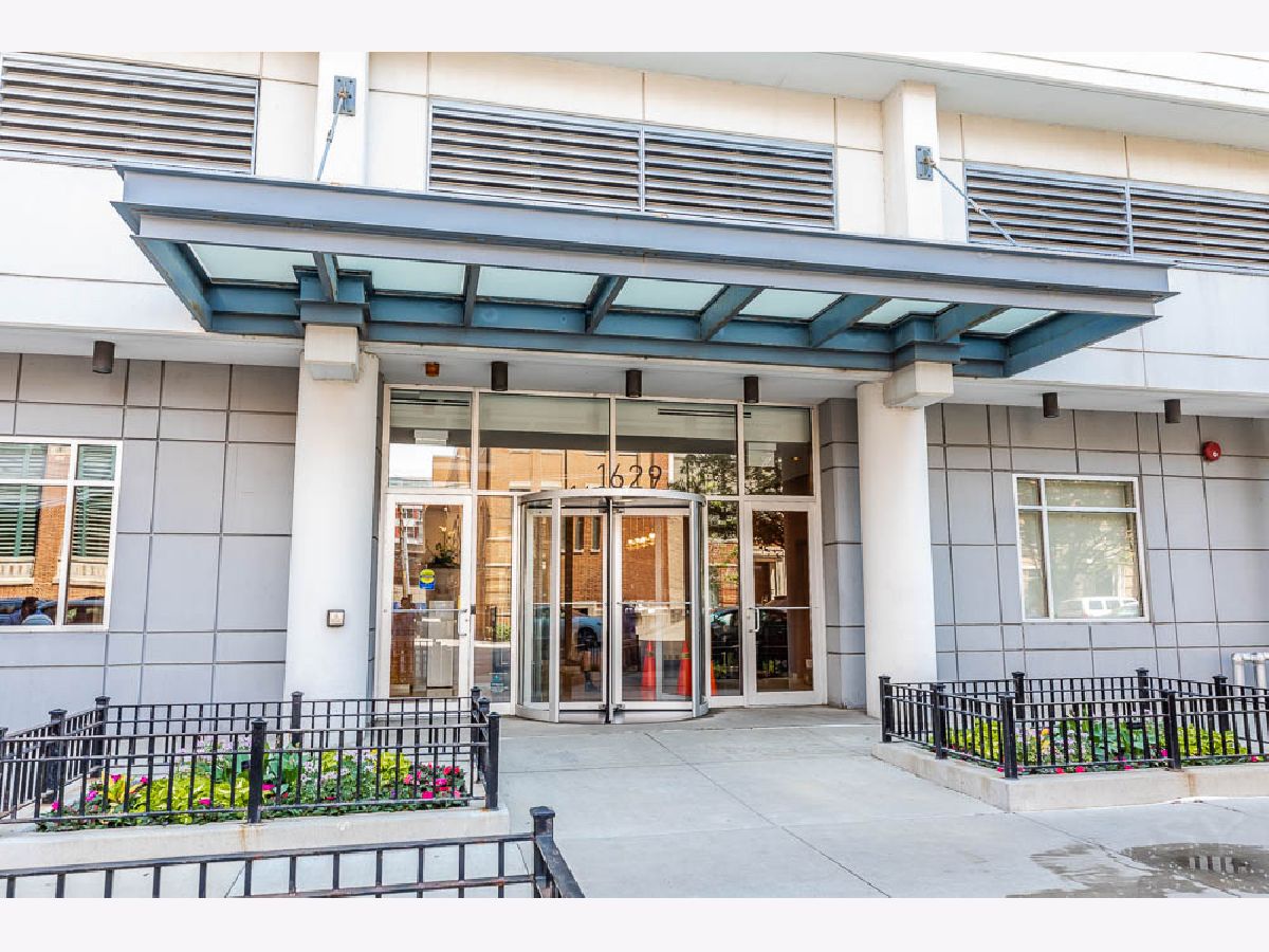 Condominiums Sold Adler Place Chicago Illinois, 1629 Prairie