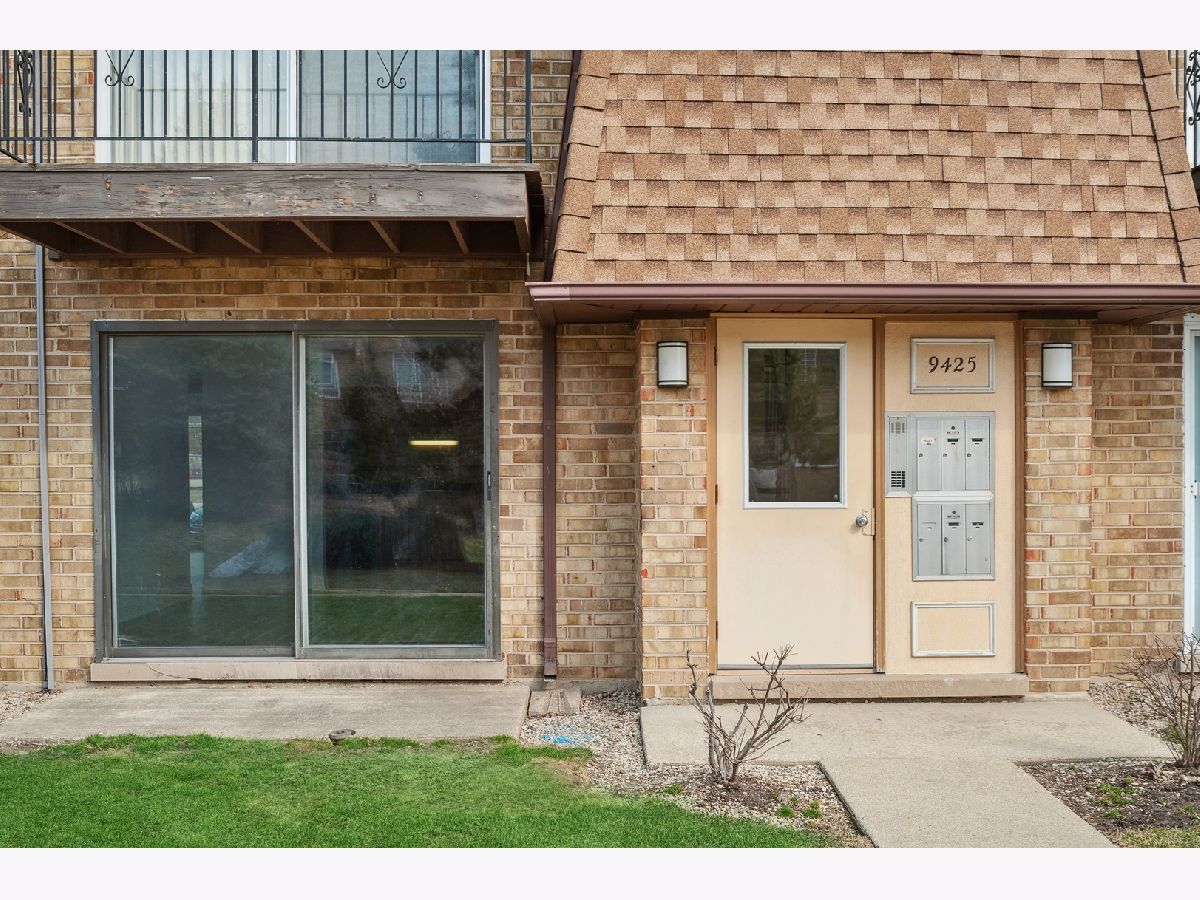 Bay Colony Des Plaines IL, Condominiums For Sale & For Rent Sadie