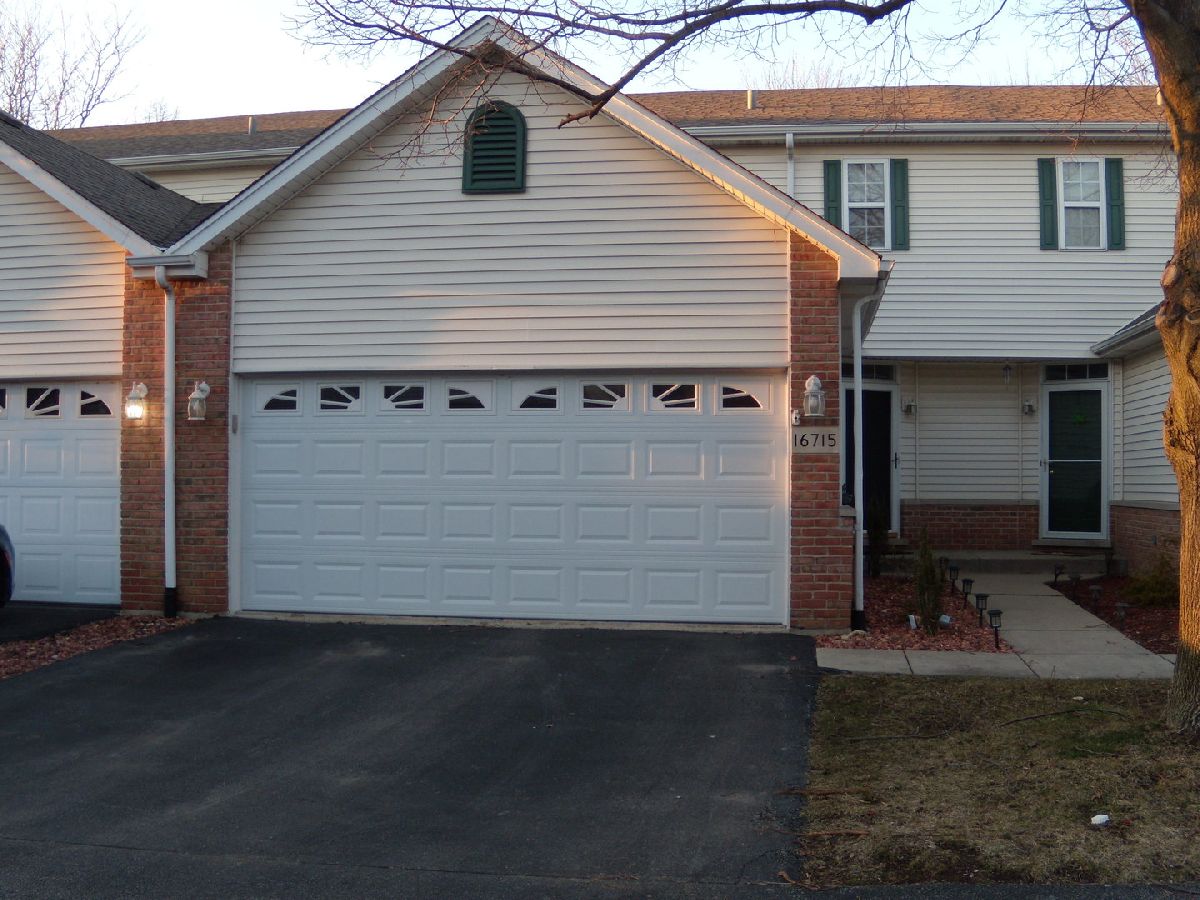 Townhomes Sold Pueblo Point Lockport Illinois, 16715 Sunset Ridge