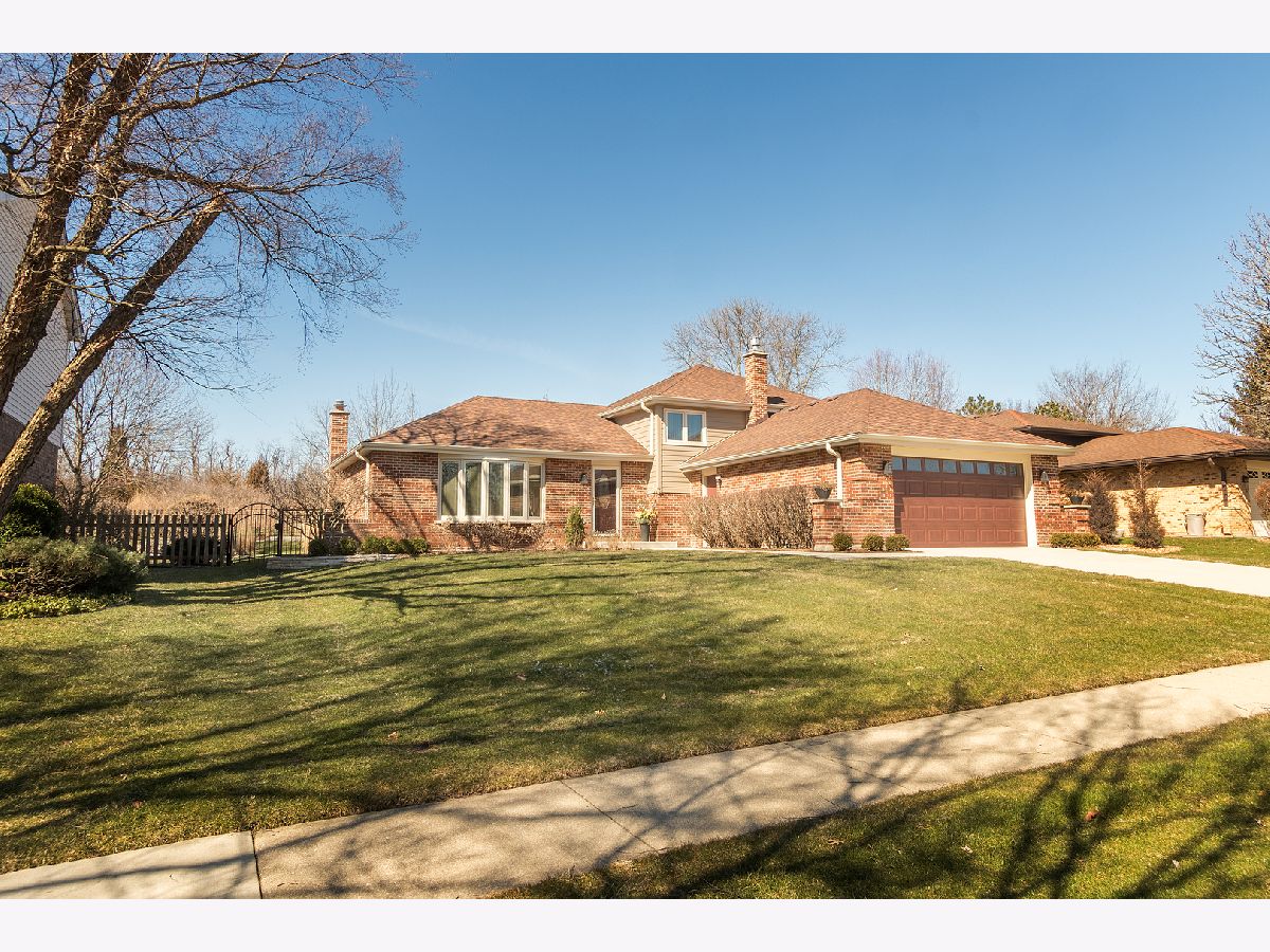 Homes Sold Farmingdale Ridge Darien Illinois, 7726 Wakefield