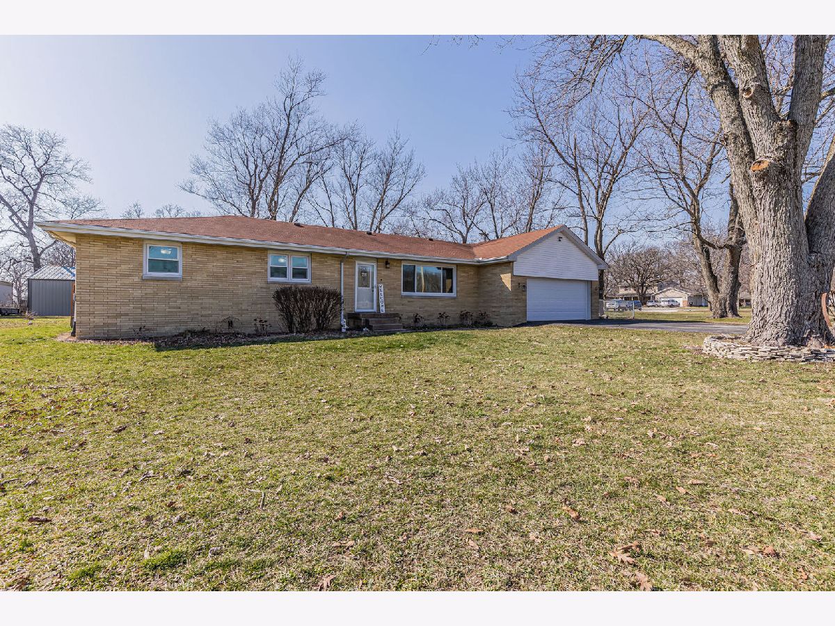 Homes Sold Edgewood Acres Fisher Illinois, 2801 Cr 600 E