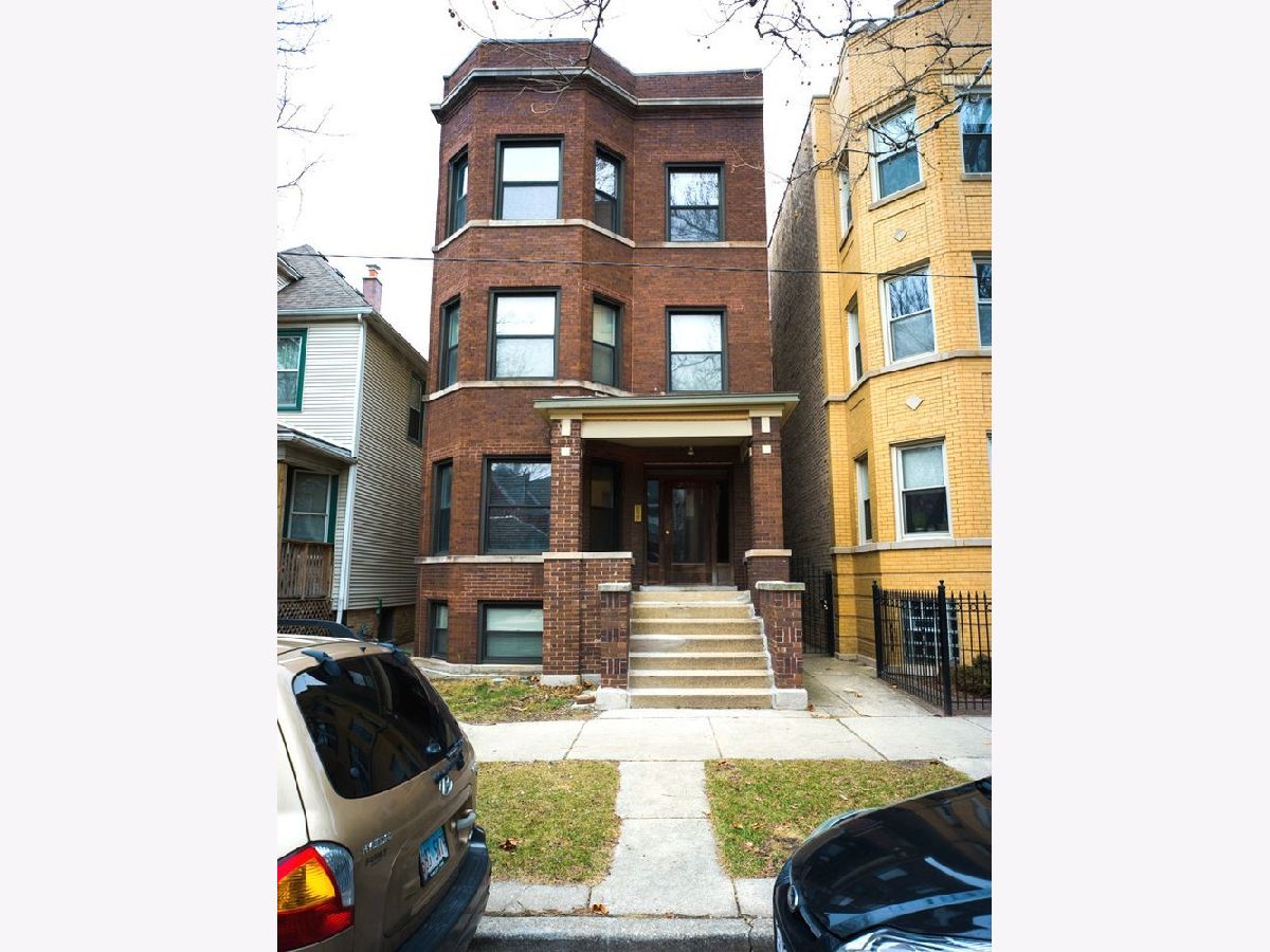 Homes & Condominiums Rented St Bens Chicago Illinois, 2110 Cuyler