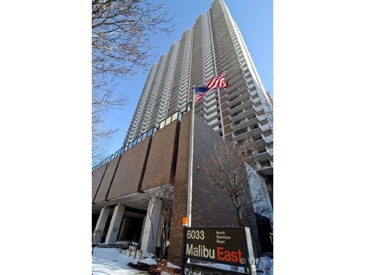 Condominiums Rented Malibu East Chicago Illinois, 6033 Sheridan