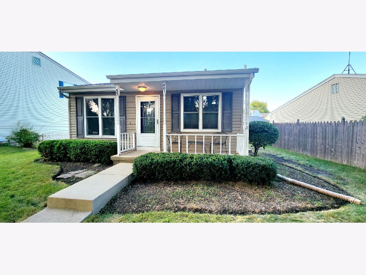 Homes Rented Geneva East Geneva Illinois, 881 Manchester