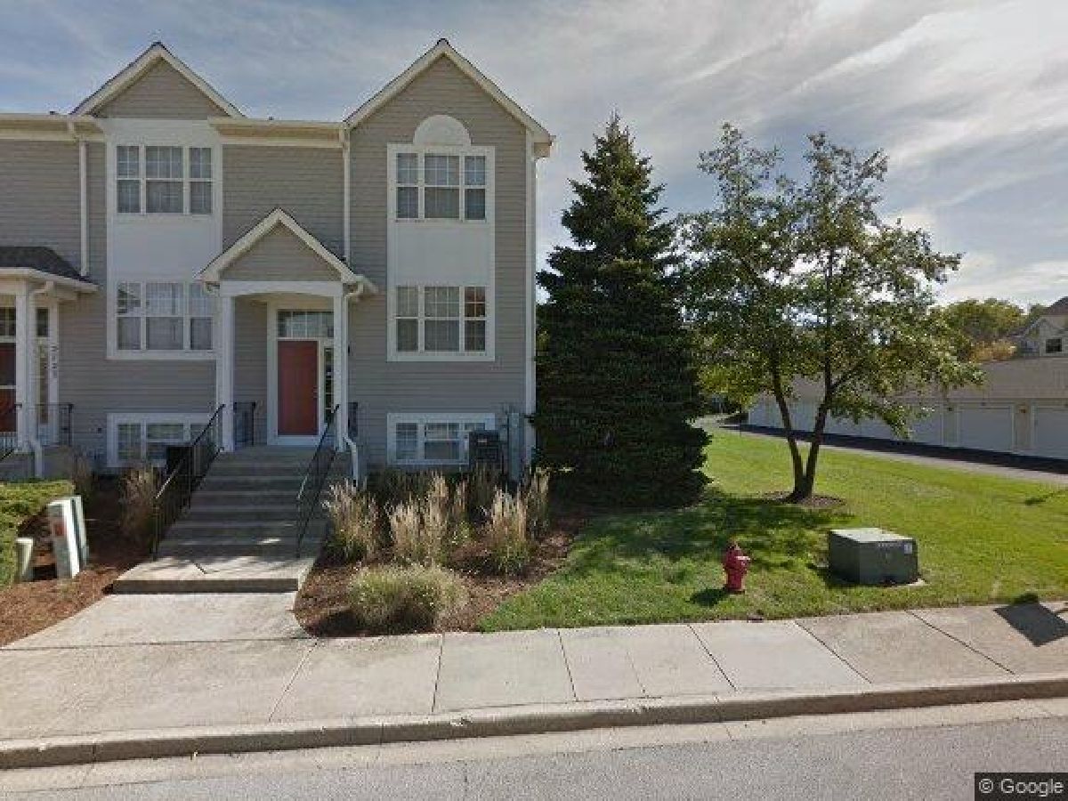 Townhomes Rented Prairie Village Aurora Illinois, 2721 Shelly