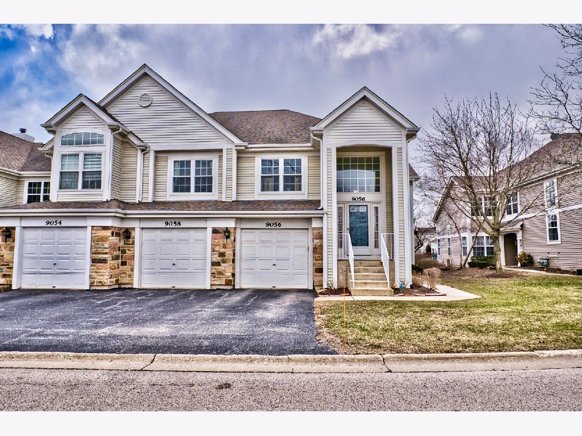 Townhomes Sold Concord Lake Niles Illinois, 9056 Heathwood