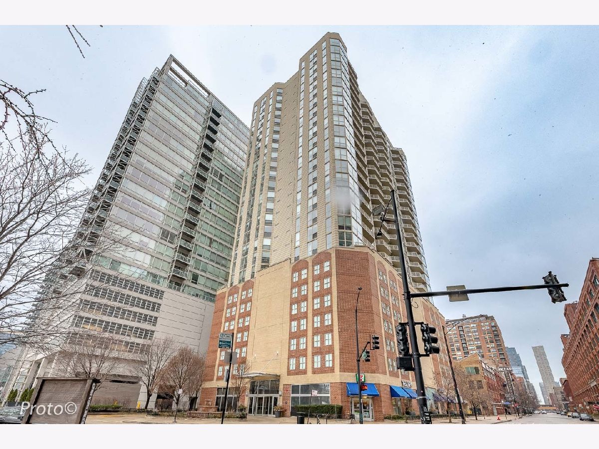 Condominiums Sold Admirals Pointe Chicago Illinois, 645 Kingsbury