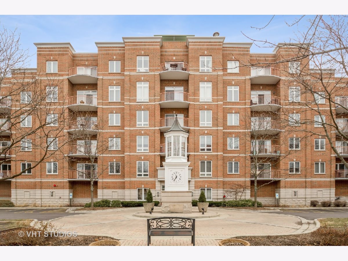 Condominiums Sold The Waterford Of Des Plaines Des Plaines Illinois, 799 Graceland
