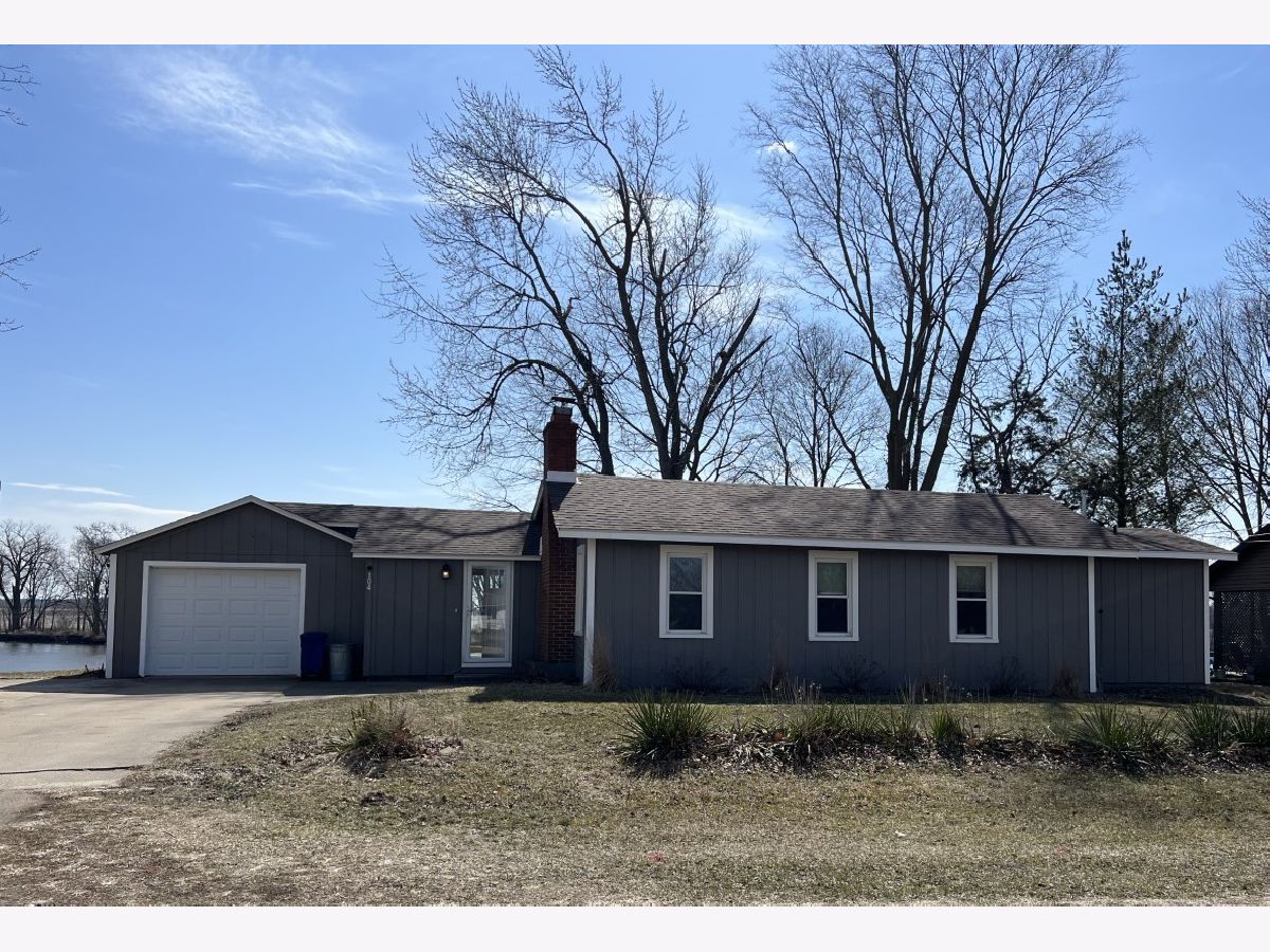  Sold Lyndon Illinois, 104 E 1st