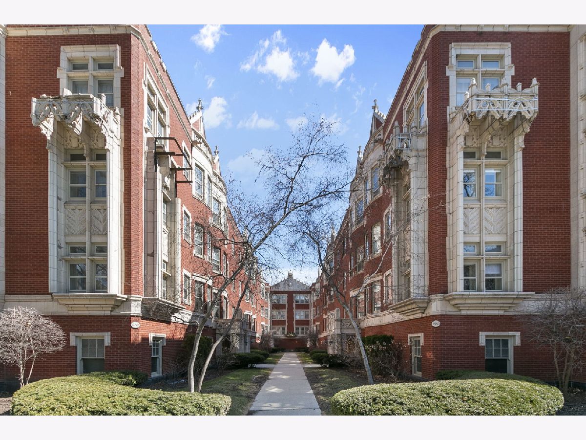 Condominiums Sold Santa Maria Oak Park Illinois, 228 Oak Park