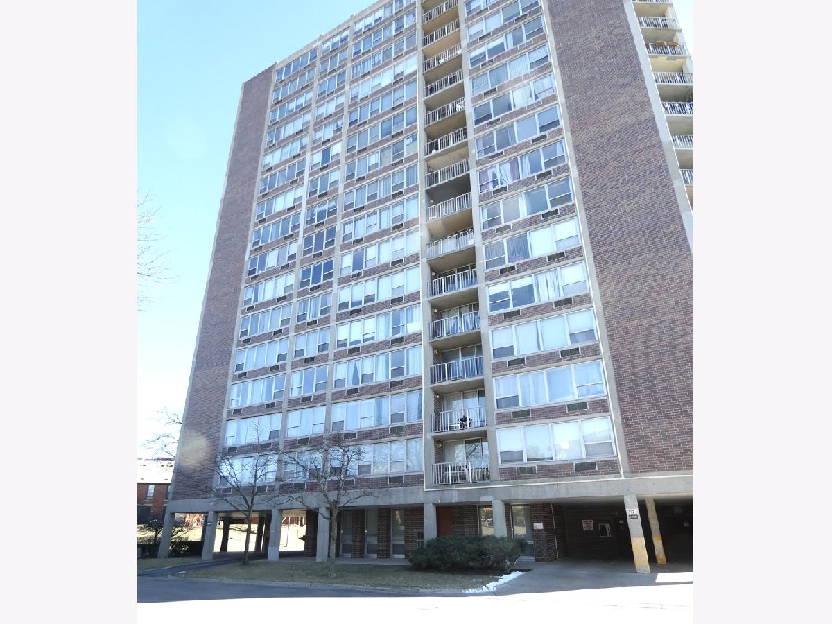 Triumvera Glenview IL, Condos & Townhomes For Sale & For Rent Sadie