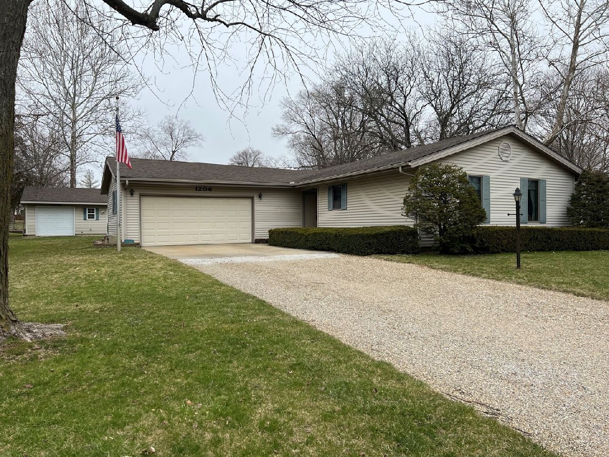 Homes Sold Timerview Mahomet Illinois, 1206 Dianne