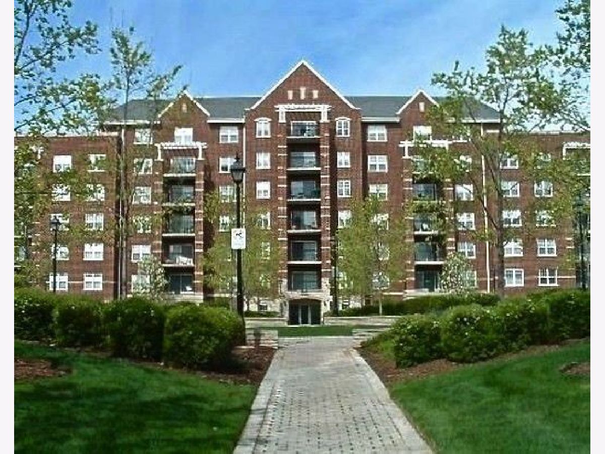 Condos & Townhomes Rented The Groves Of Palatine Palatine Illinois, 440 Mahogany