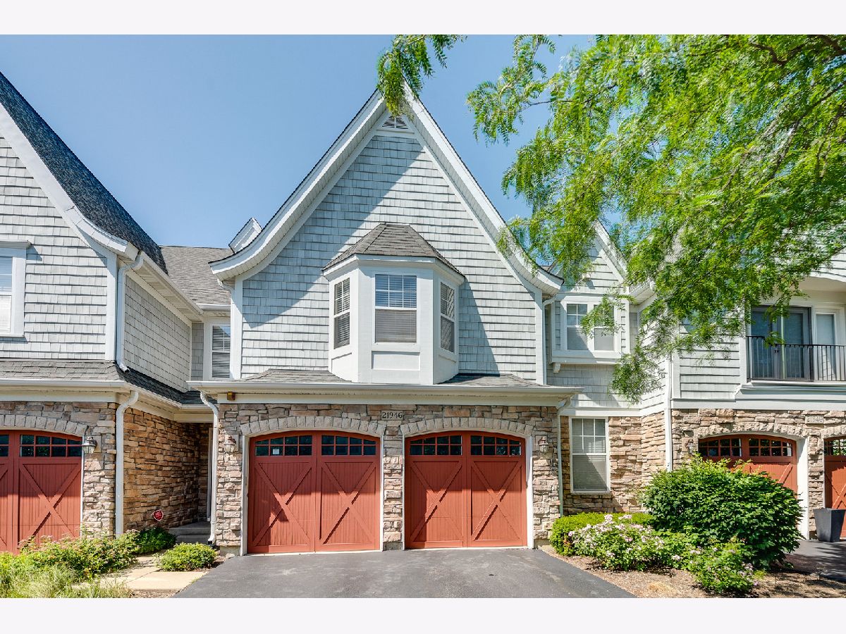 Townhomes & Homes Rented Deer Park Estates Deer Park Illinois, 21946 Tori