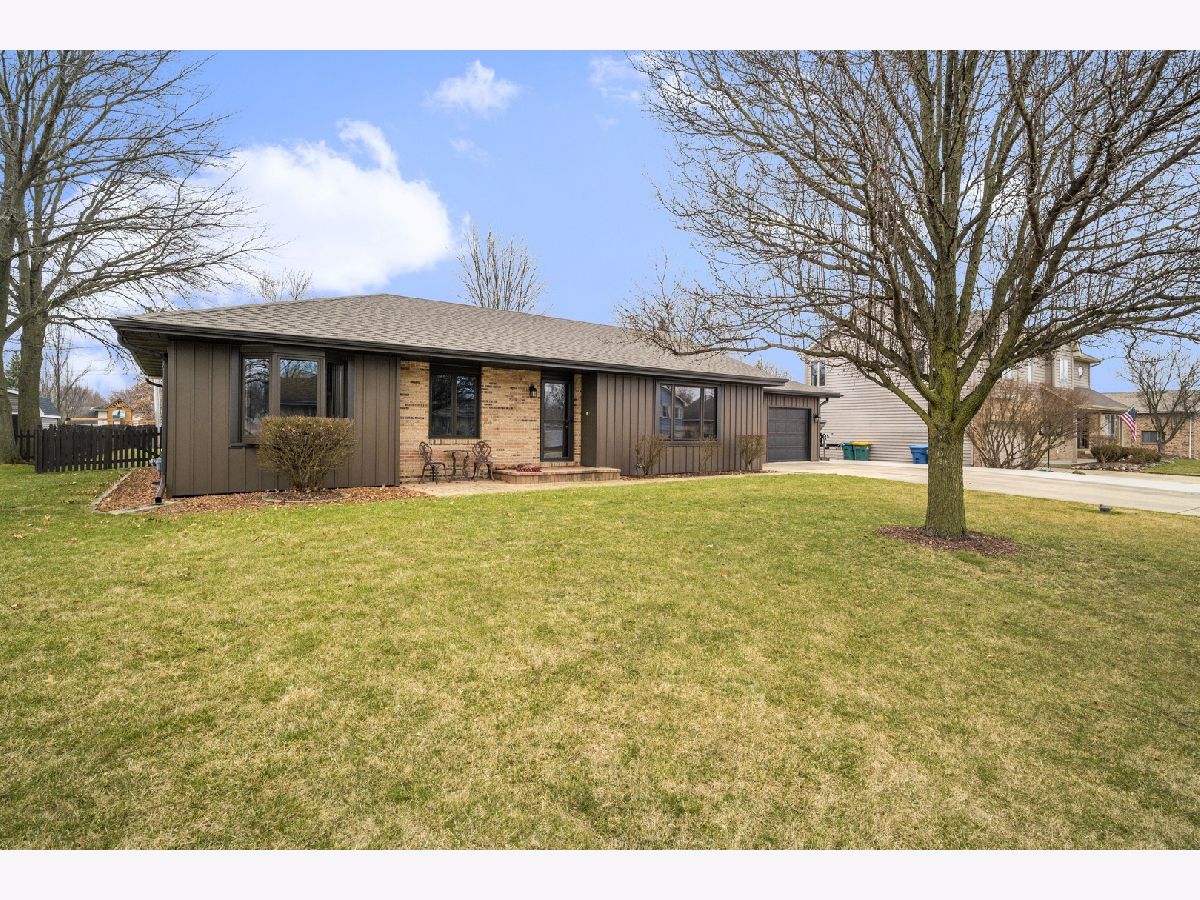 Homes Sold Peerless Estates Plainfield Illinois, 23535 Matthews