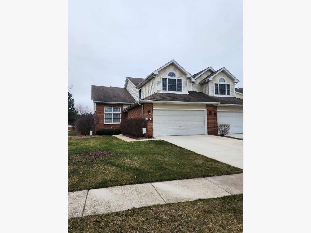 Townhomes Sold Water Tower Courts Darien Illinois, 8450 Sandalwood