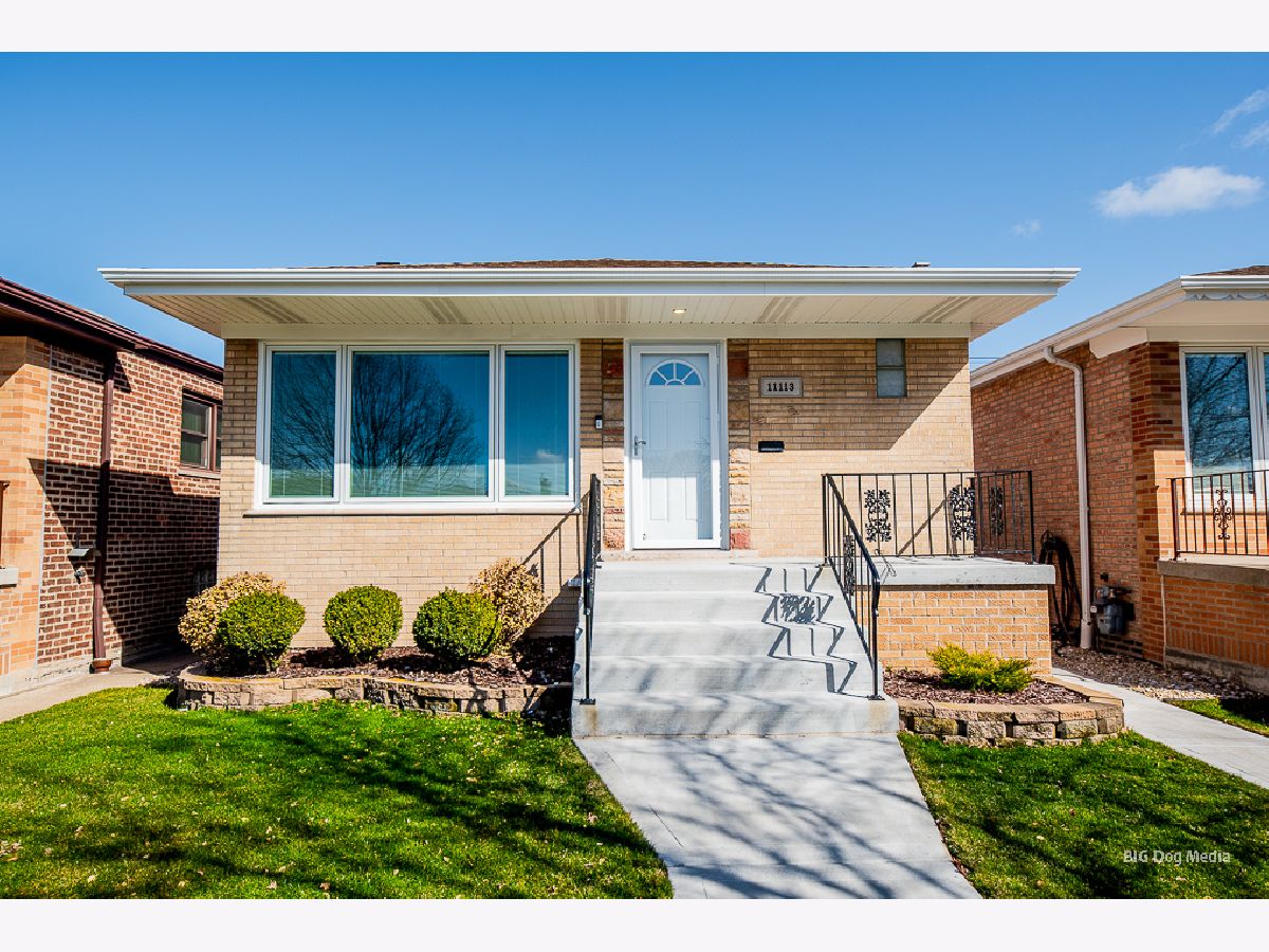 Homes & Condos & Townhomes Sold Fair Elms Chicago Illinois, 11113 Ewing
