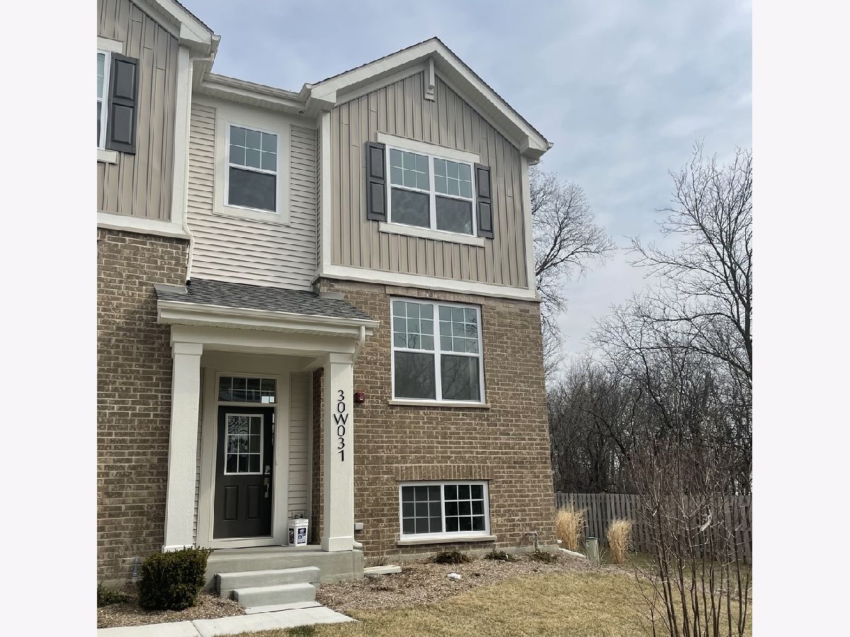  Rented Warrenville Illinois, 30W031 Brayman