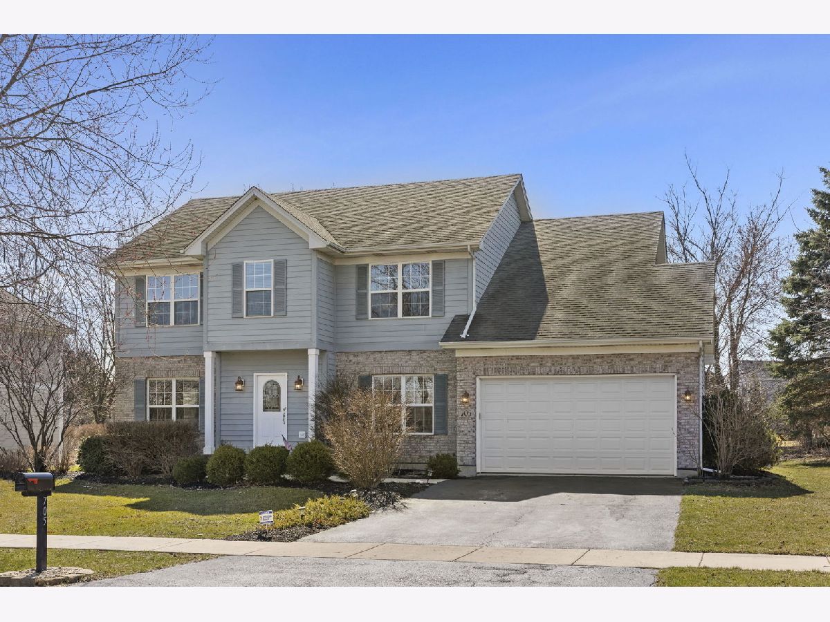 Homes Sold Windstone Sugar Grove Illinois, 705 Queens Gate