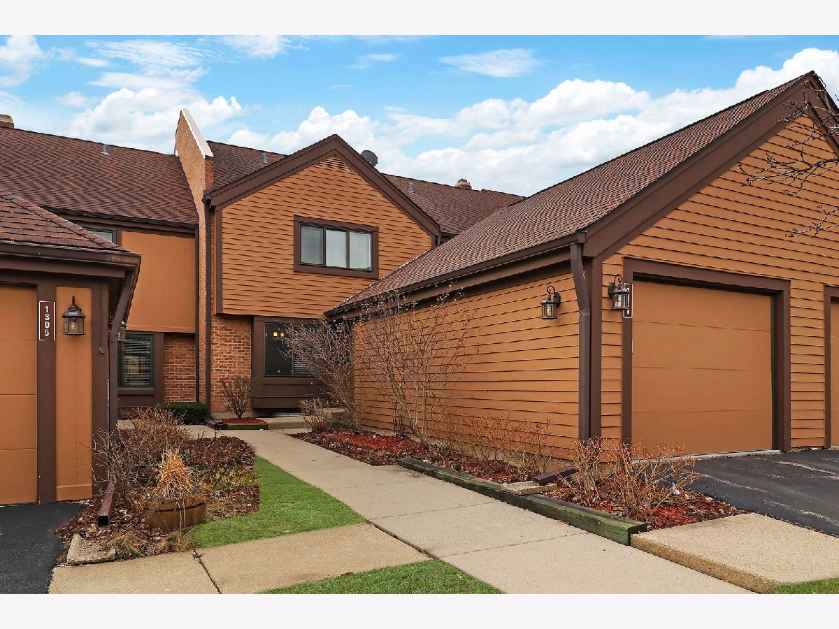 Townhomes & Homes Sold The Crossings Buffalo Grove Illinois, 1309 Bristol