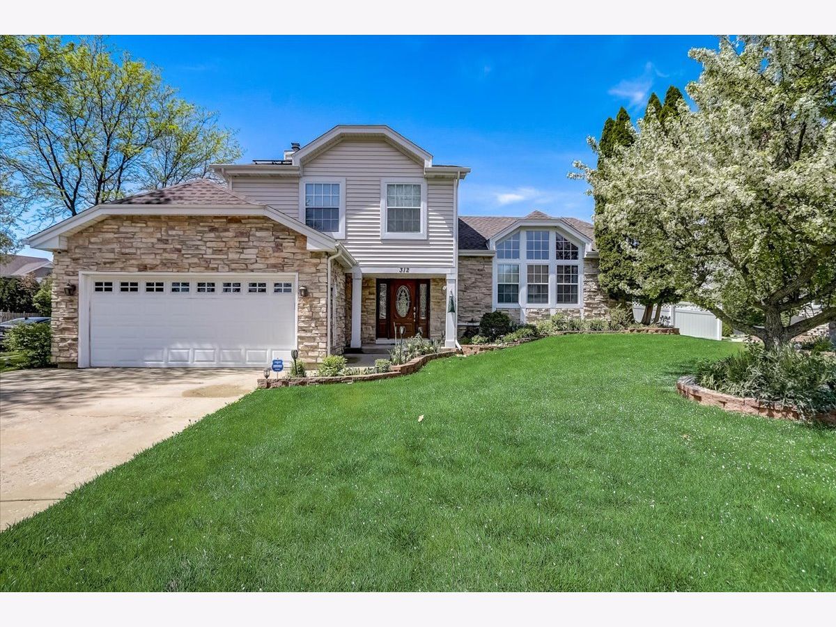 Homes Sold Little Creek Farm Streamwood Illinois, 312 Little Creek