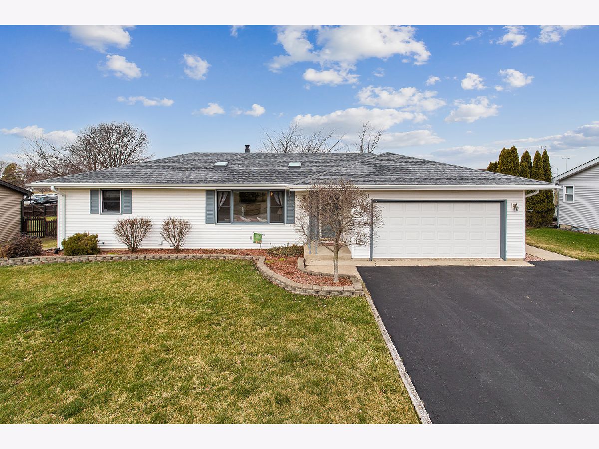Condos & Townhomes & Homes Sold Windemere East New Lenox Illinois, 929 Bentley