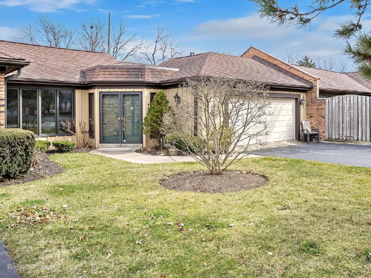 Homes & Townhomes Sold Woodview Estates Burr Ridge Illinois, 725 Tomlin