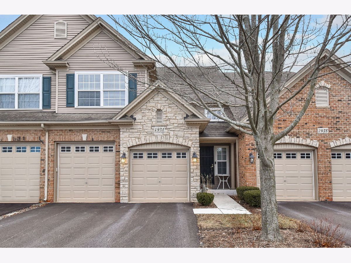 Townhomes Sold Deerbrook Place Aurora Illinois, 1934 Turtle Creek