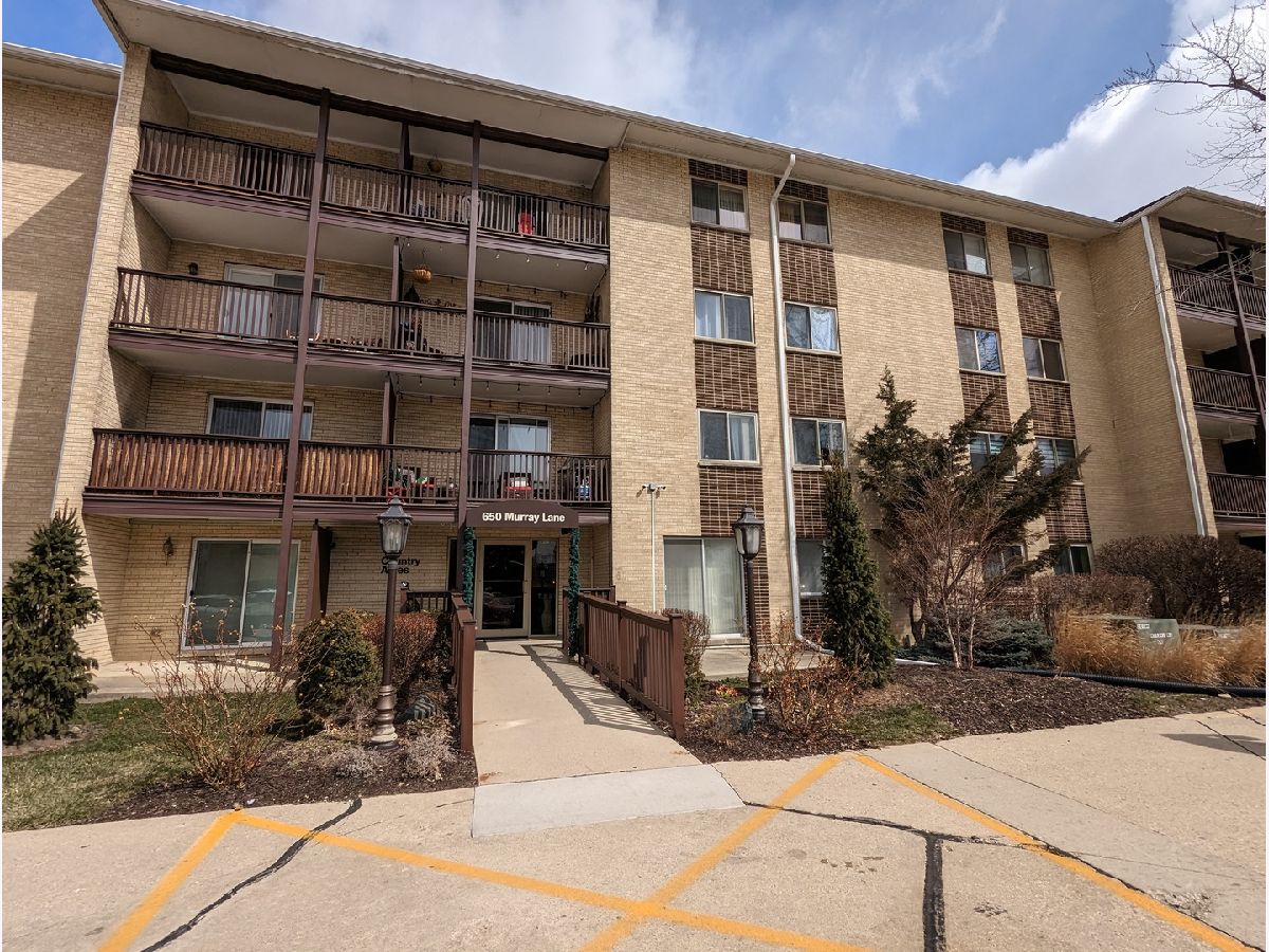 Condominiums Sold Country Acres Des Plaines Illinois, 650 Murray