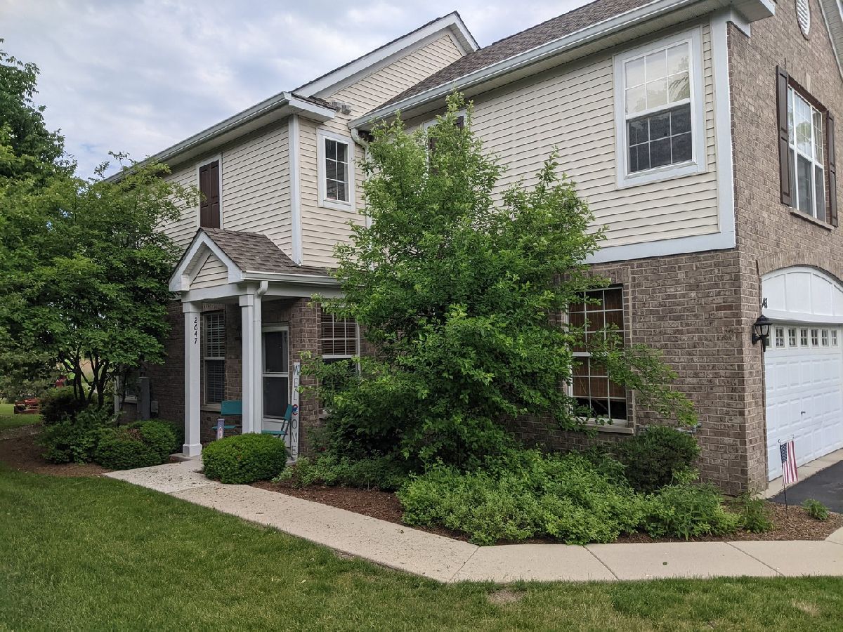 Townhomes Rented Millbrook Algonquin Illinois, 2647 Williamsburg