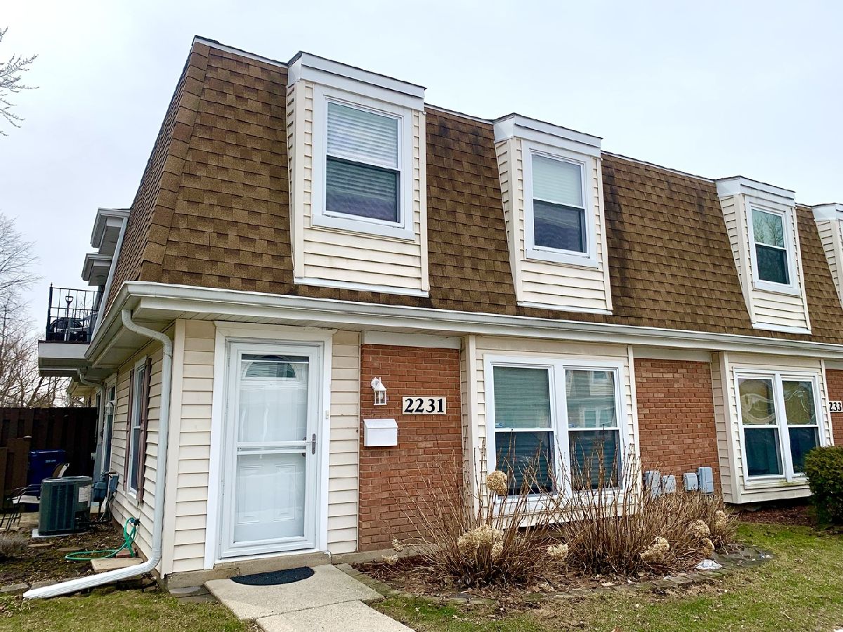 Townhomes & Condos Sold Sheffield Manor Schaumburg Illinois, 2231 Flower