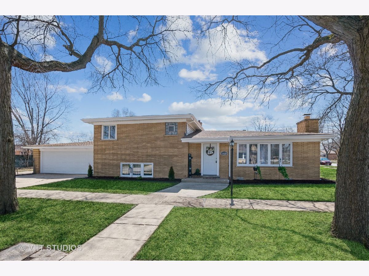 Homes Sold Bremen Heights Midlothian Illinois, 14401 Kedvale