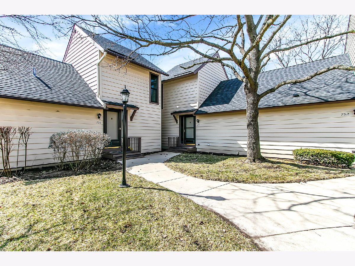 Heather Ridge Gurnee IL, Townhomes & Condos & Homes For Sale & For Rent Sadie Winter Dana Cohen