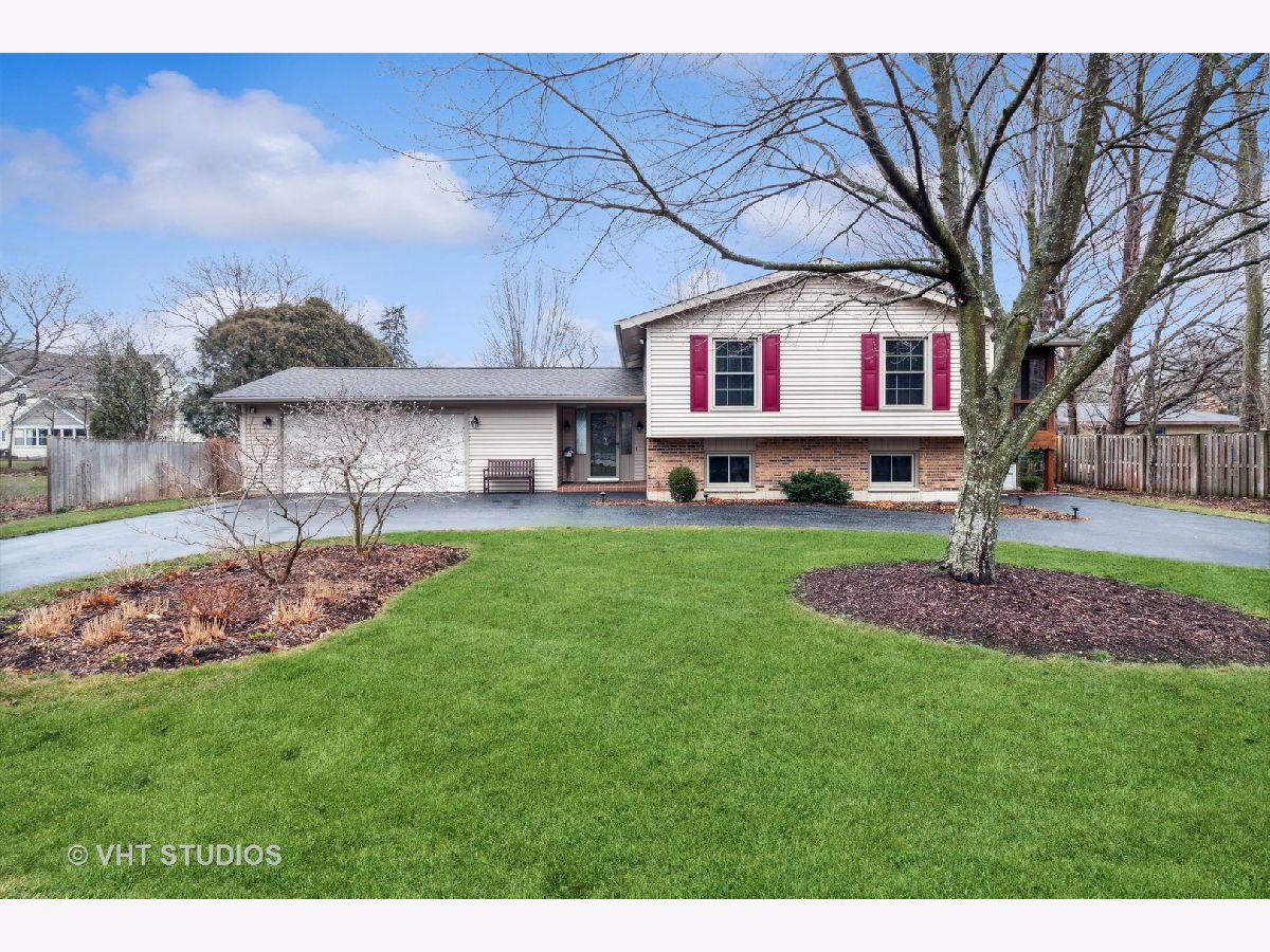 Homes Sold Country Club Addition Crystal Lake Illinois, 441 Cumberland