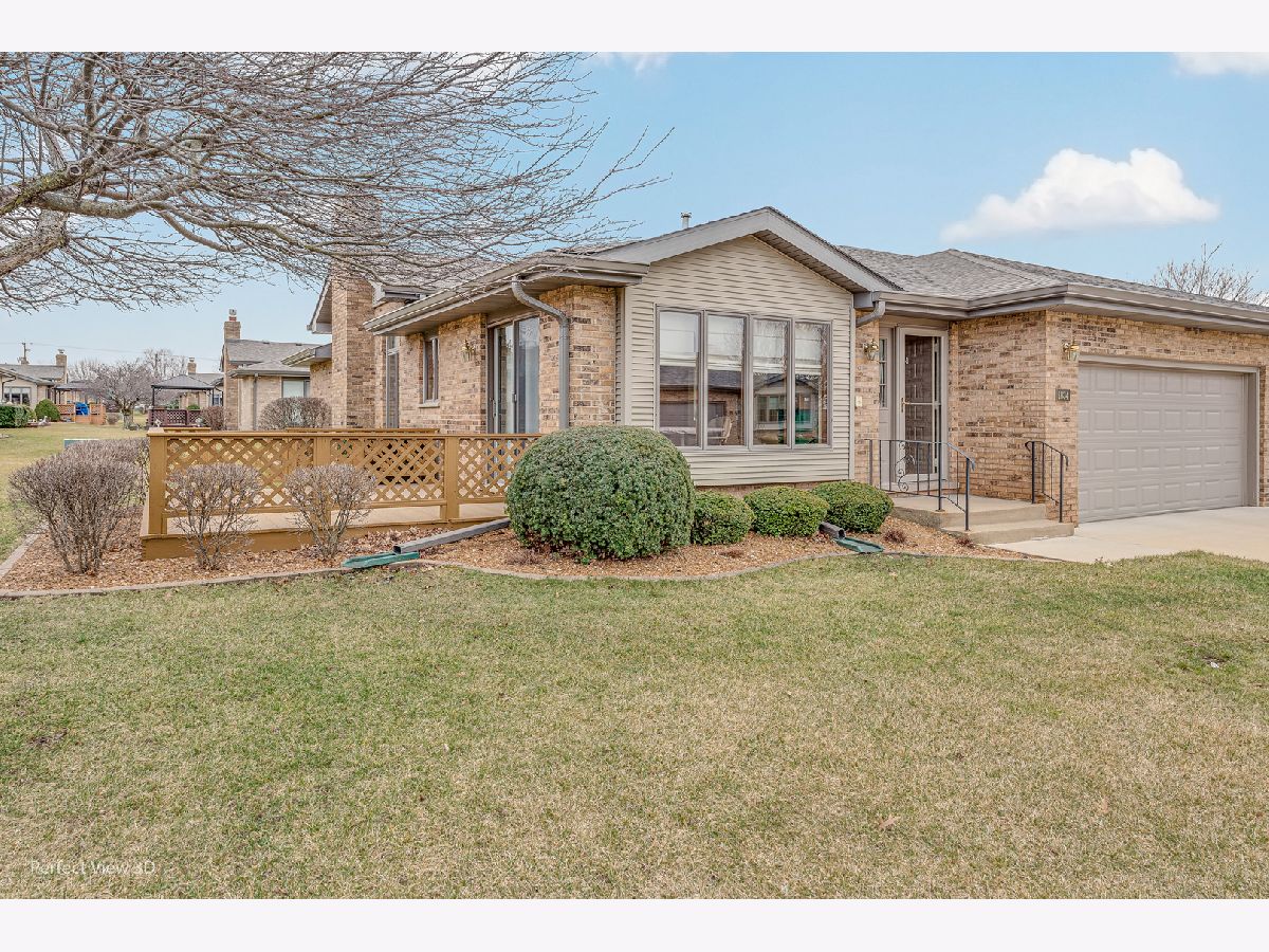 Condos & Townhomes Sold Country Villa New Lenox Illinois, 1834 Foxwood