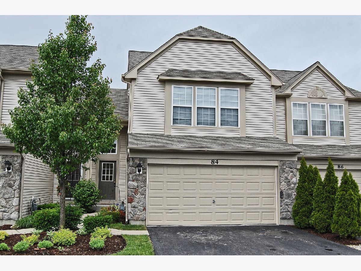 Townhomes & Homes Rented Bradford Place Round Lake Illinois, 84 Buckingham