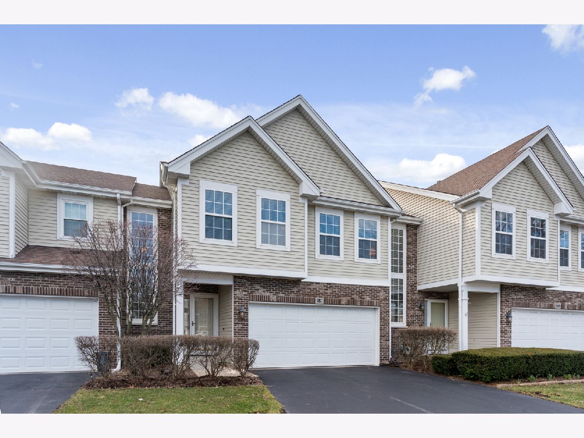 Townhomes Sold Courts Of Willow Glen Itasca Illinois, 987 Willow