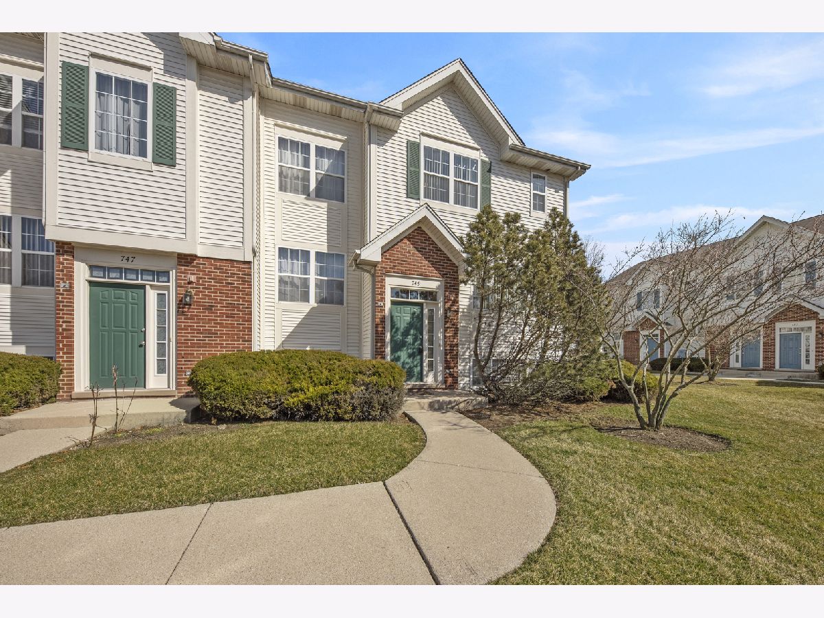 Townhomes & Condos Sold River Mill Crossings Wheeling Illinois, 749 River Walk