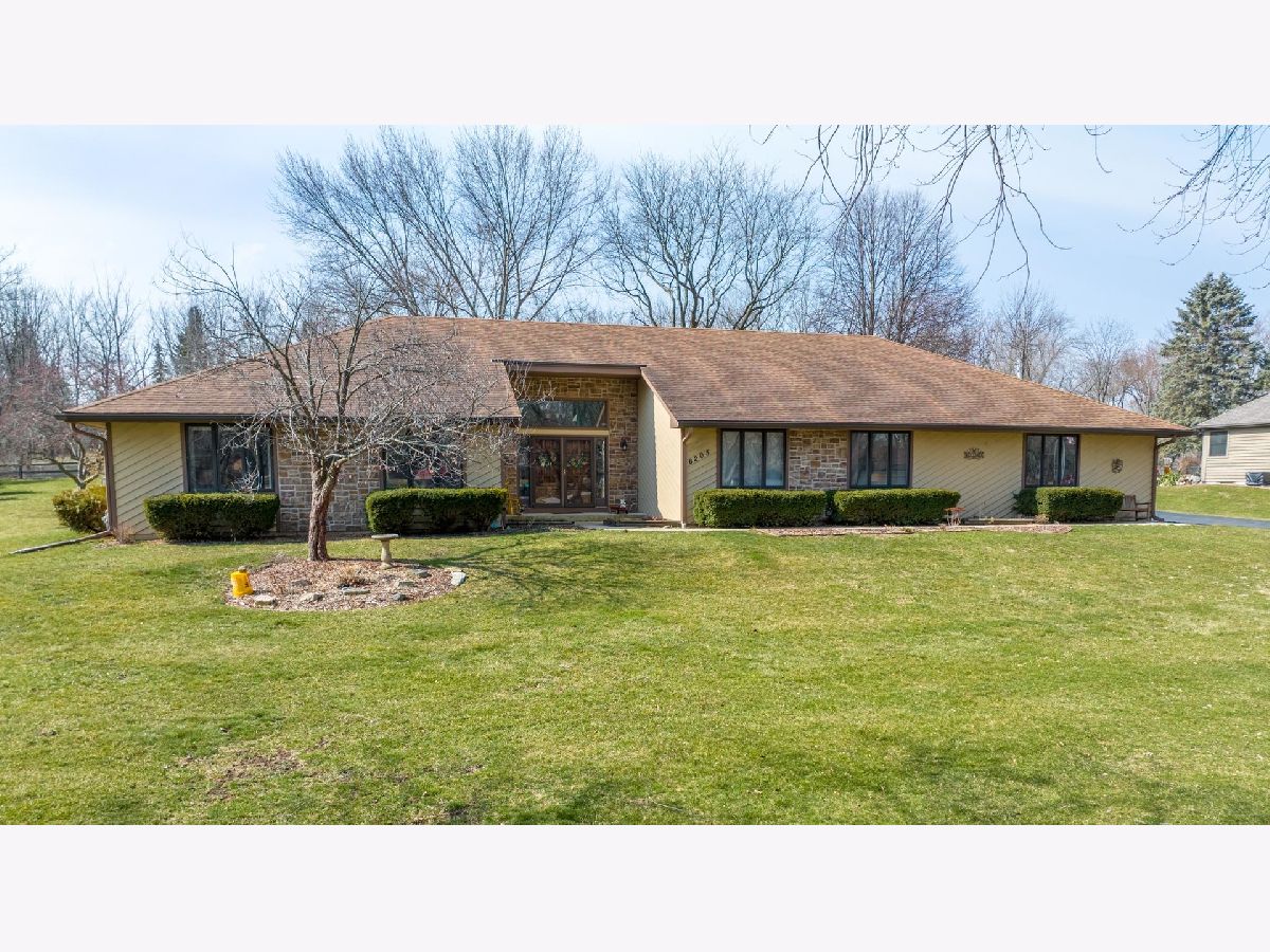 Homes Sold Edgewood Acres Crystal Lake Illinois, 6205 Running Iron