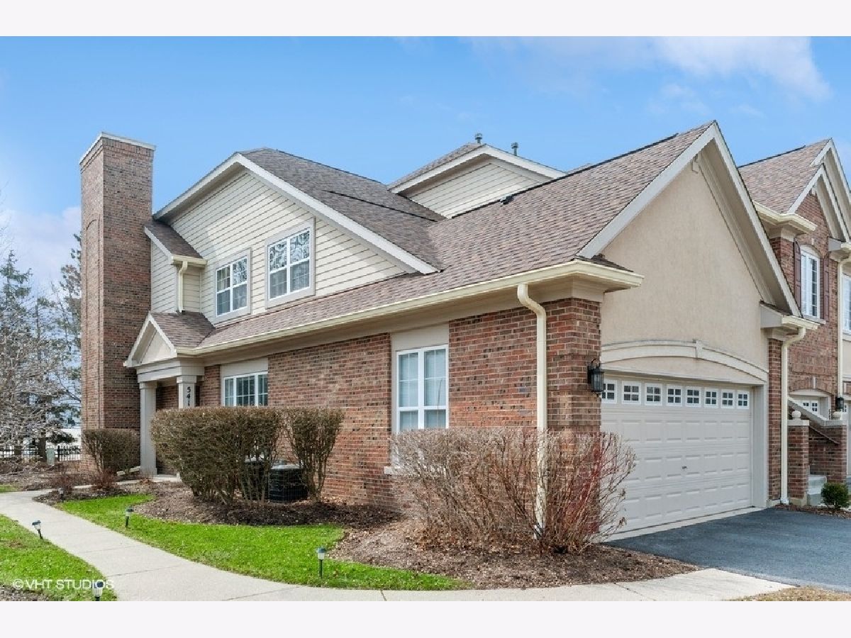 Townhomes & Condos Sold Saddlebrook Vernon Hills Illinois, 541 Saddlebrook