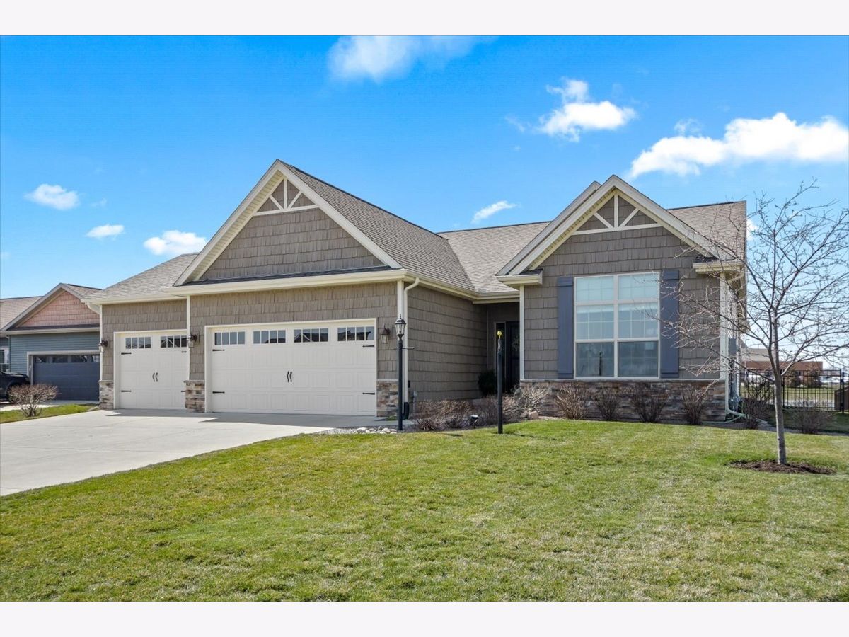 Homes & Condos & Townhomes Sold Liberty On The Lakes Champaign Illinois, 3609 Freedom