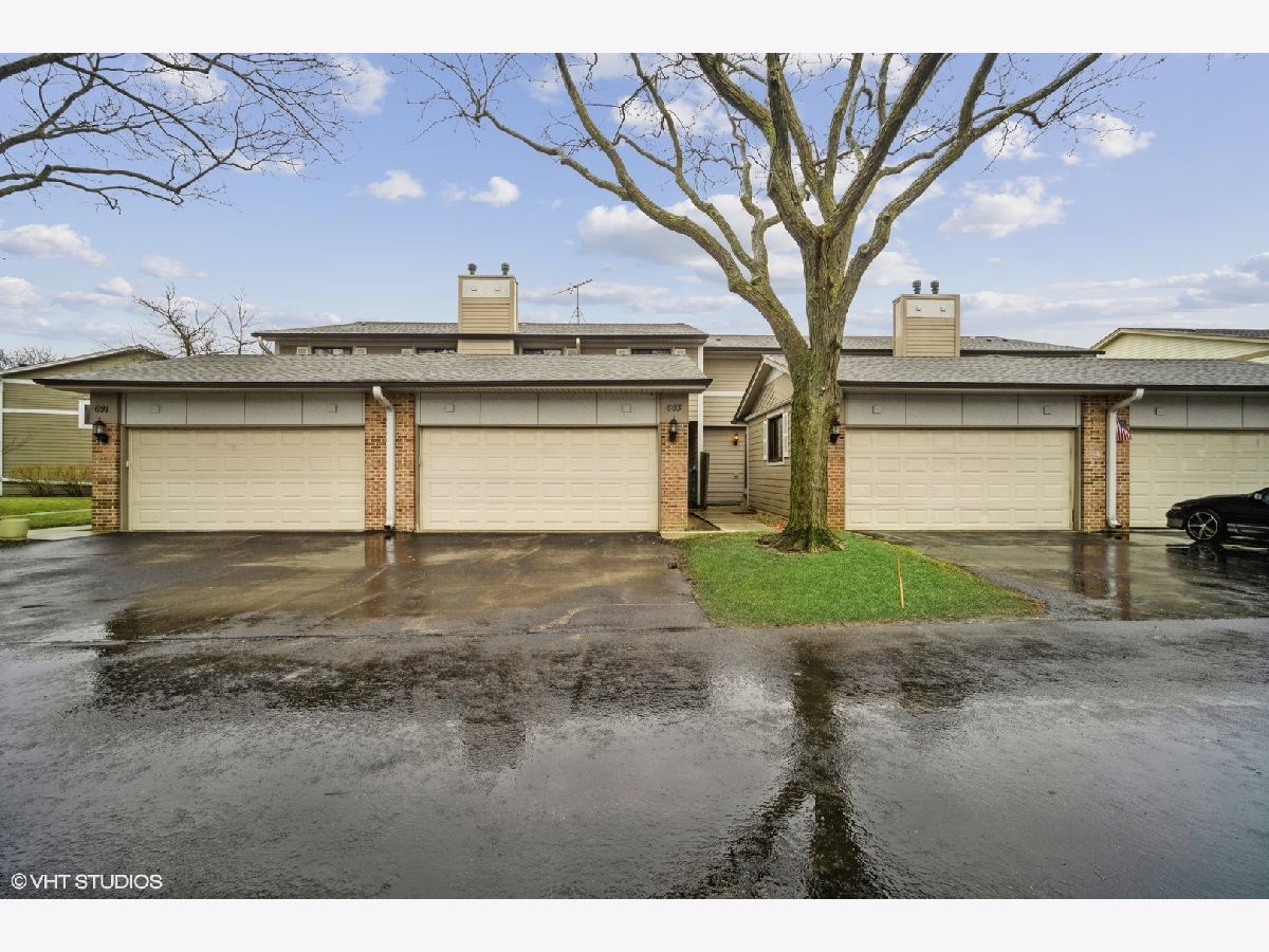 Townhomes Sold Park West Deerfield Illinois, 693 Mallard