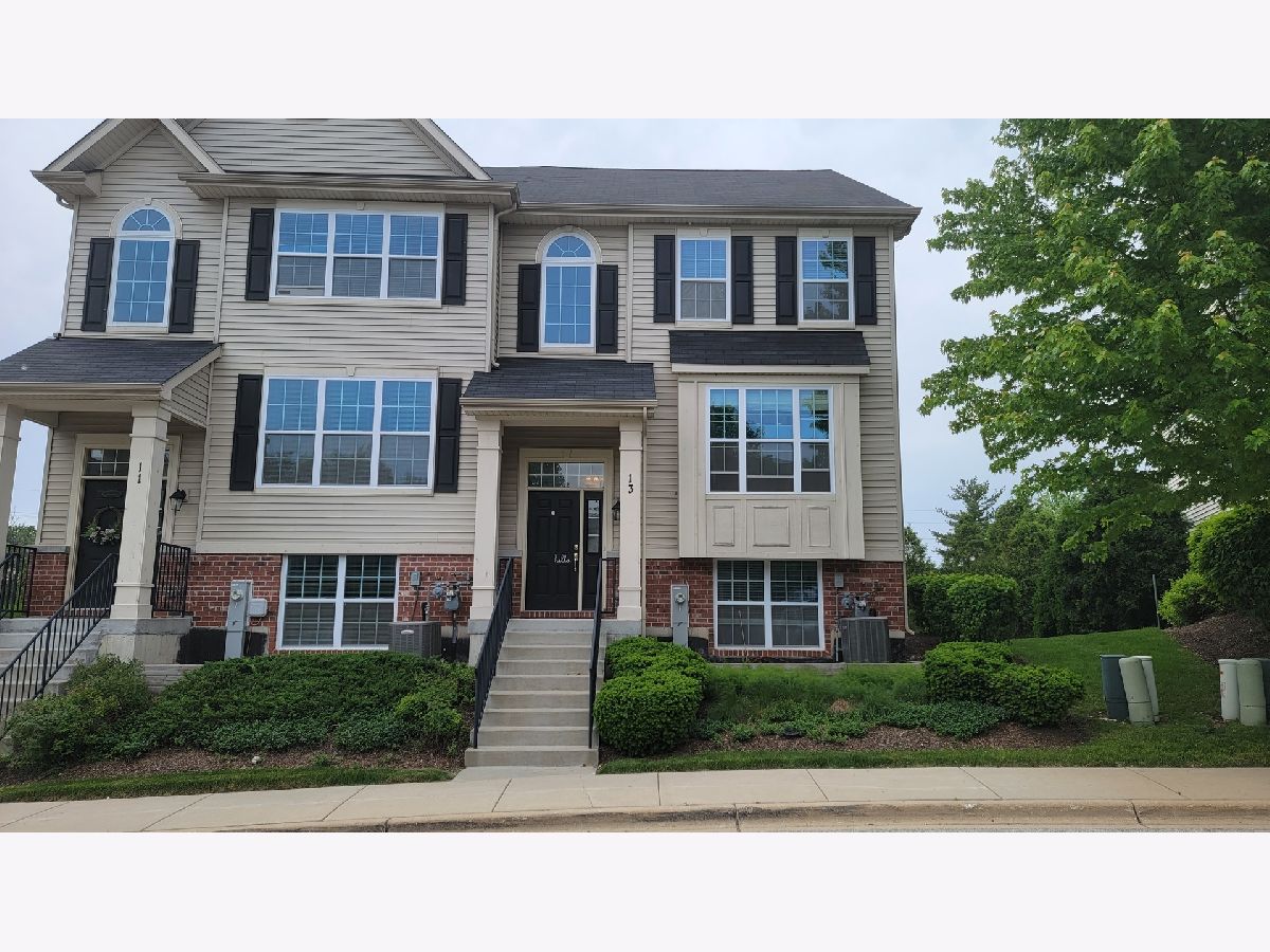 Townhomes Rented River Place South Elgin Illinois, 13 Melrose